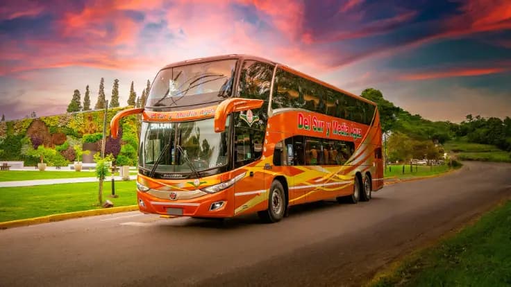 bus de Del Sur Y Media Agua